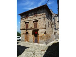 House for sale in old town in Le Marche,Italy - House "La Porta"
